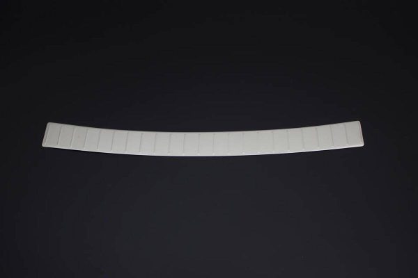 bmw-5-serisi-f10-krom-arka-tampon-esigi-pcelik-tasli-2010-92664-34-B.jpg