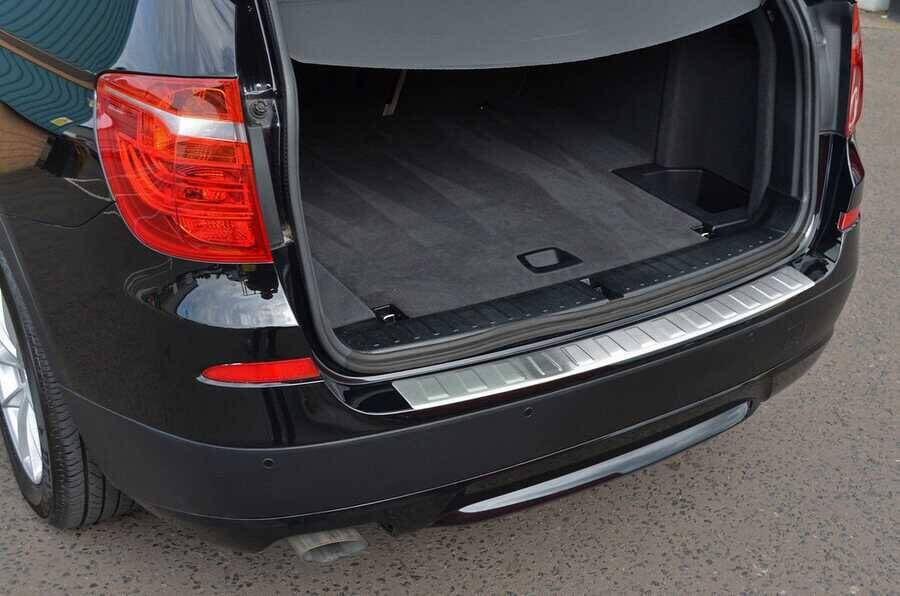 omsa-bmw-x3-krom-arka-tampon-esigi-tasli-2010-2017-arasi-97640-41-B.jpg